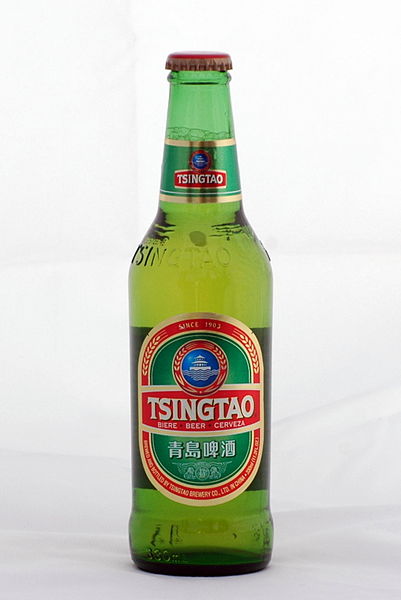 Eine Flasche Tsingtao-Bier